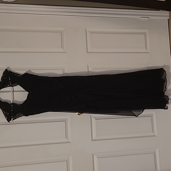 Xscape Dress - Picture 8 of 9